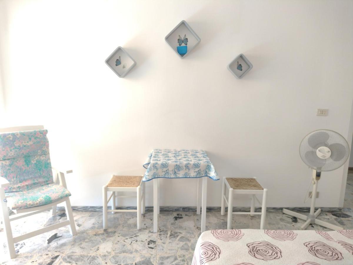 Casa Fronte Mare Apartment Ventimiglia Ngoại thất bức ảnh