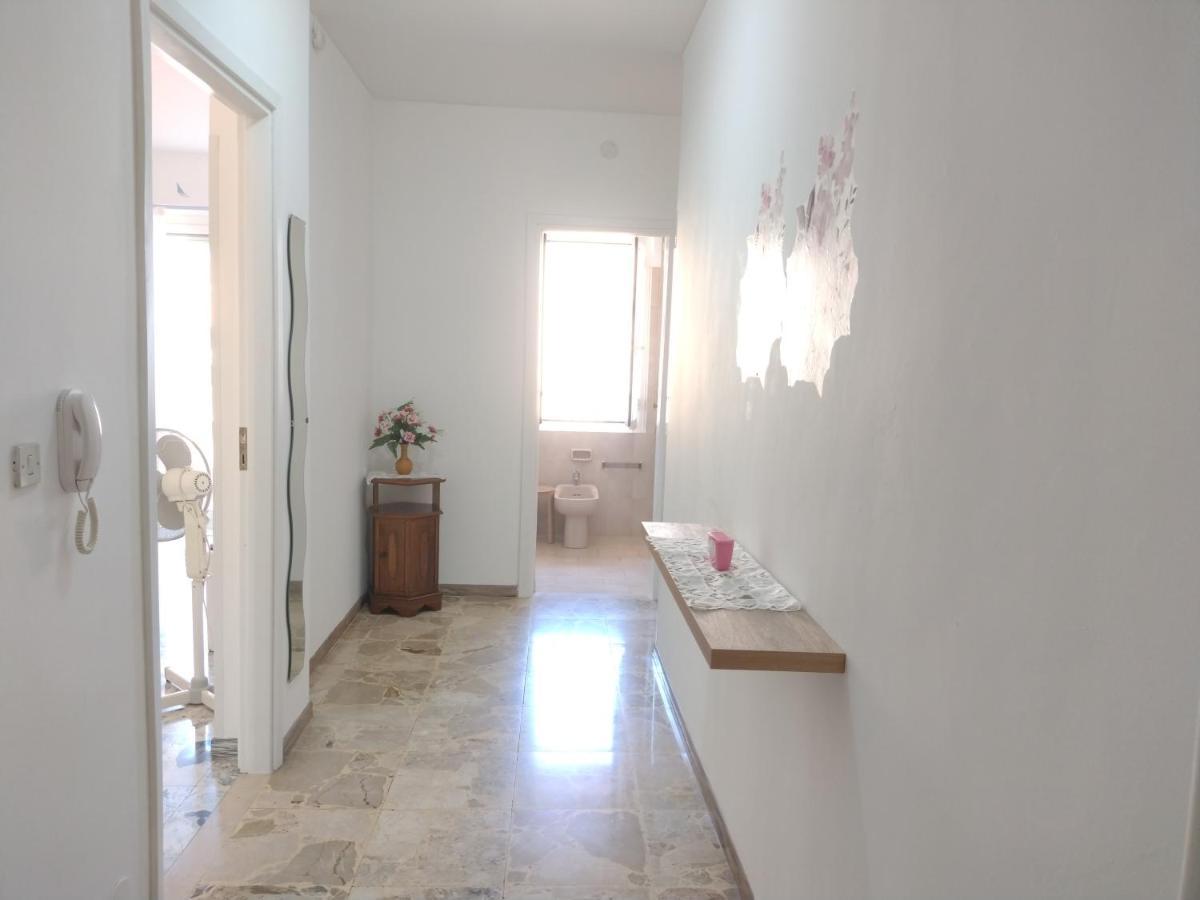 Casa Fronte Mare Apartment Ventimiglia Ngoại thất bức ảnh